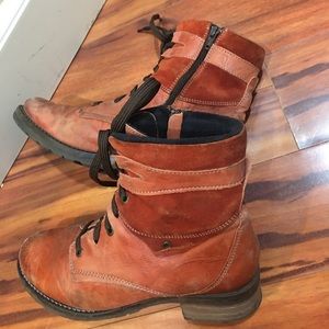 Dromedaris Kara Women's Combat Boots, Size 41